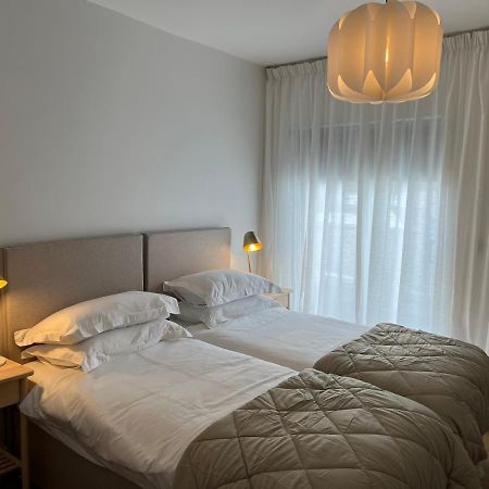 אינסקורתי 2 Bedroom Apartment Central Town Location מראה חיצוני תמונה