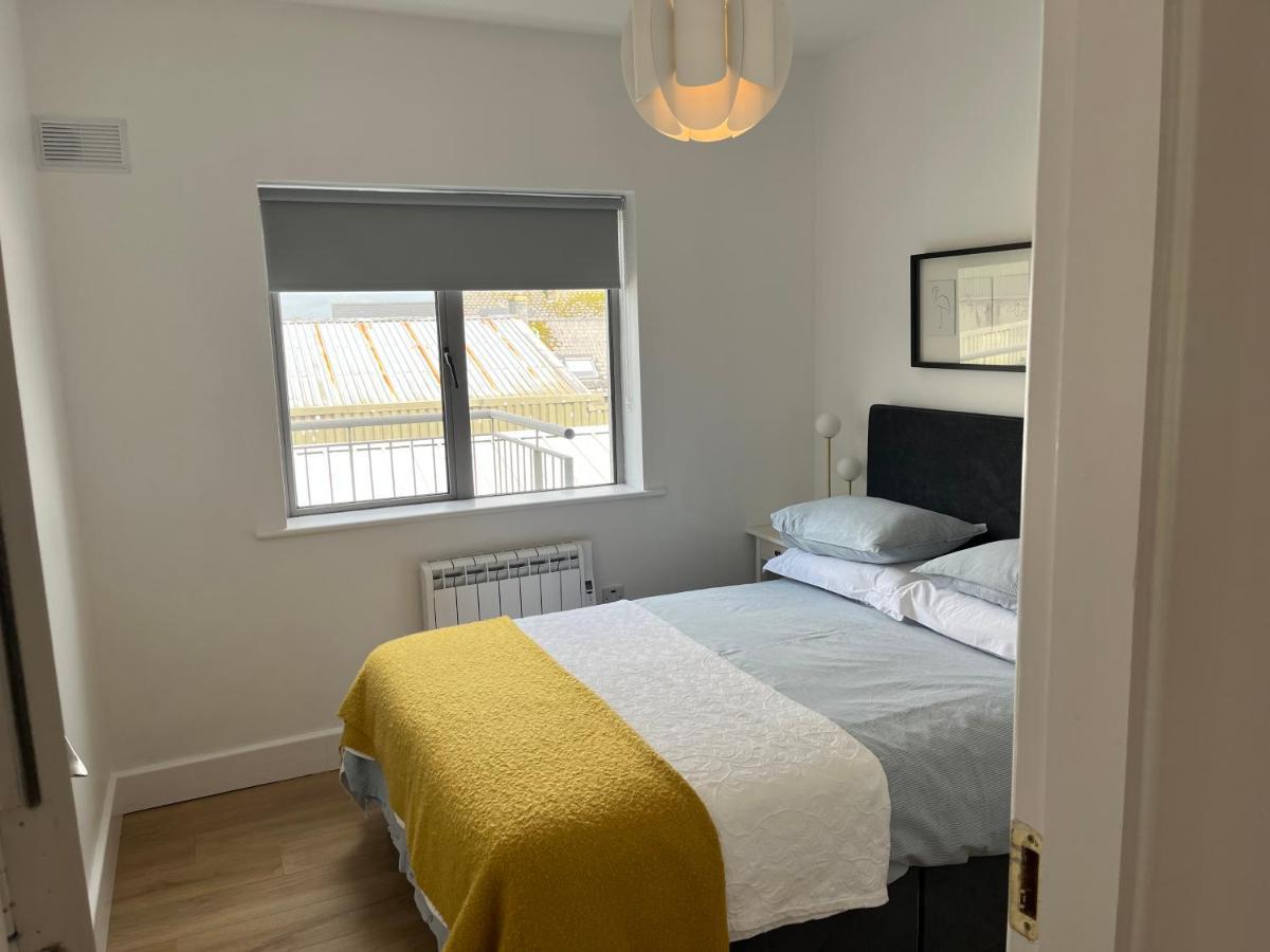 אינסקורתי 2 Bedroom Apartment Central Town Location מראה חיצוני תמונה